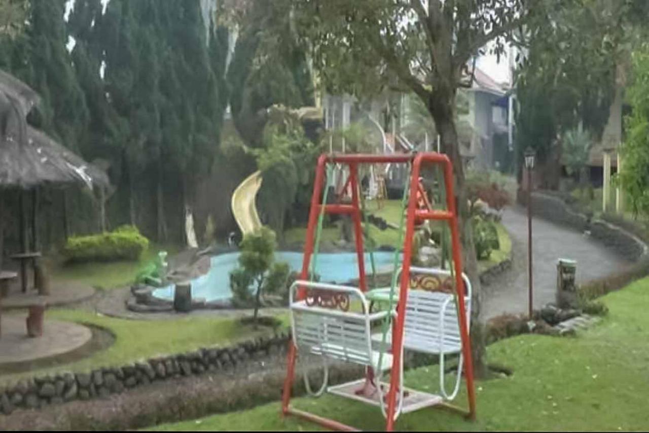 Hotel Puspa Sari Redpartner Ciater Zewnętrze zdjęcie