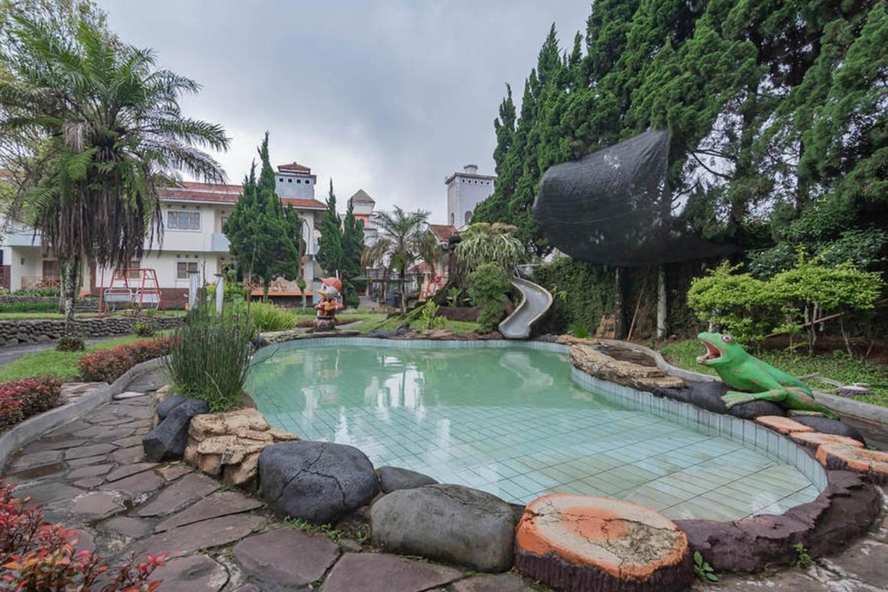 Hotel Puspa Sari Redpartner Ciater Zewnętrze zdjęcie
