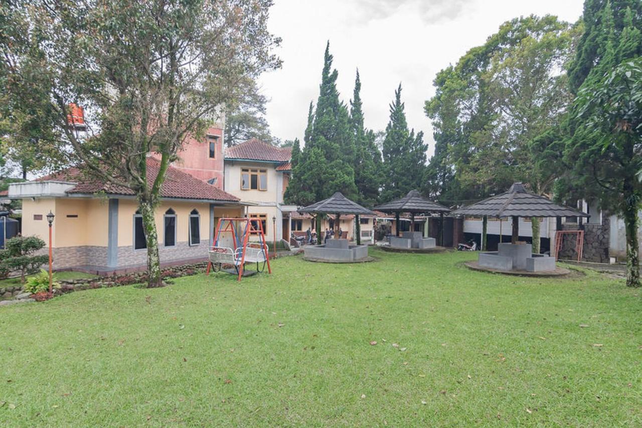 Hotel Puspa Sari Redpartner Ciater Zewnętrze zdjęcie