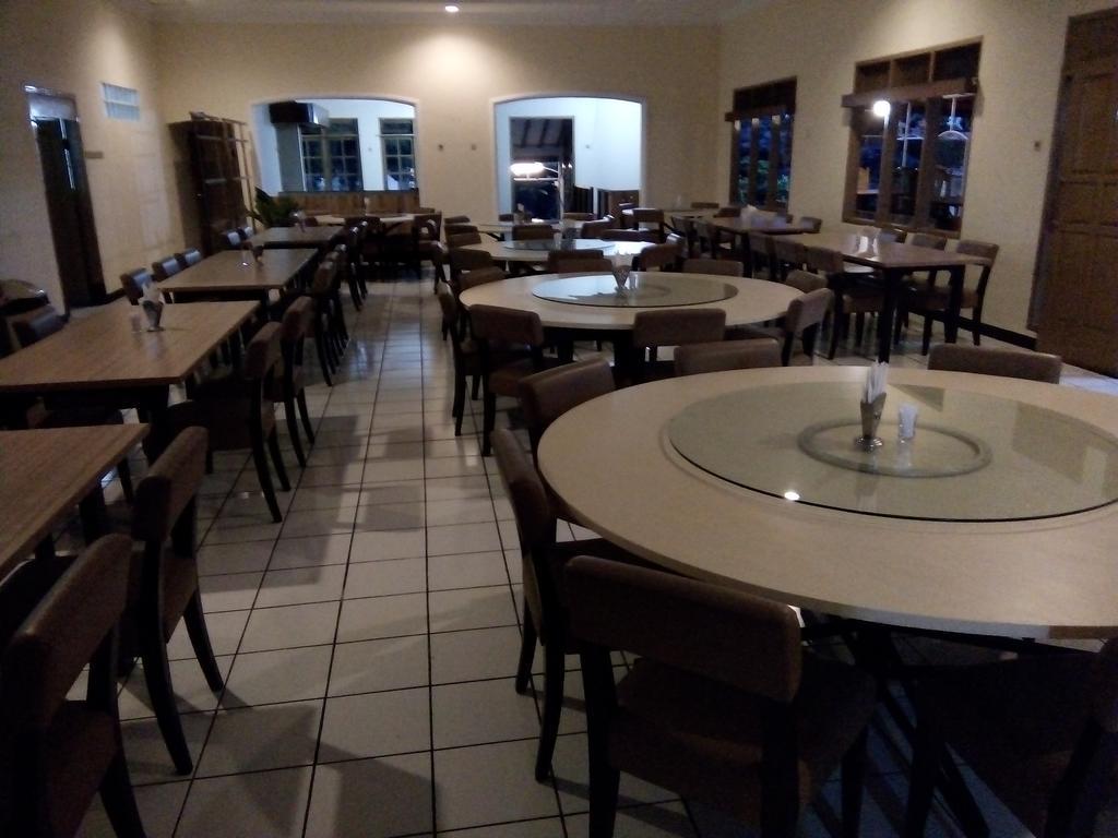 Hotel Puspa Sari Redpartner Ciater Zewnętrze zdjęcie