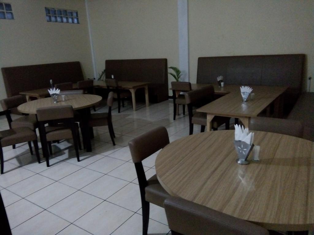 Hotel Puspa Sari Redpartner Ciater Zewnętrze zdjęcie